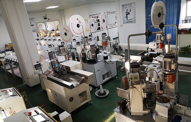 汽車(chē)行業(yè)端子線(xiàn)束解決方案